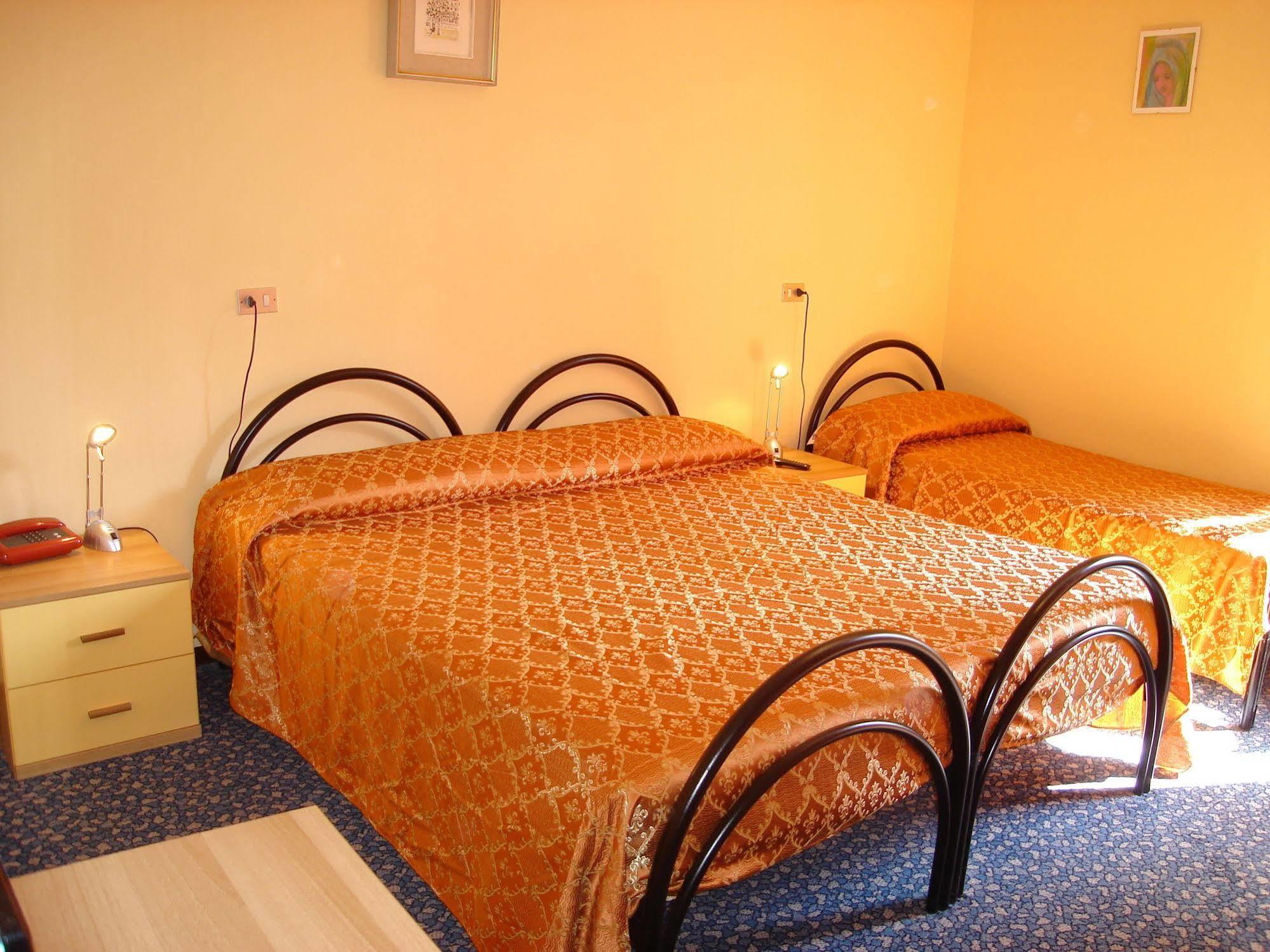 Hotel Spampatti Castione della Presolana Exteriör bild