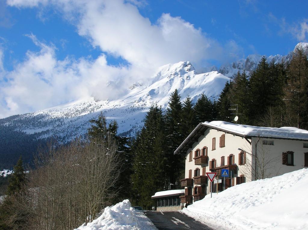 Hotel Spampatti Castione della Presolana Exteriör bild